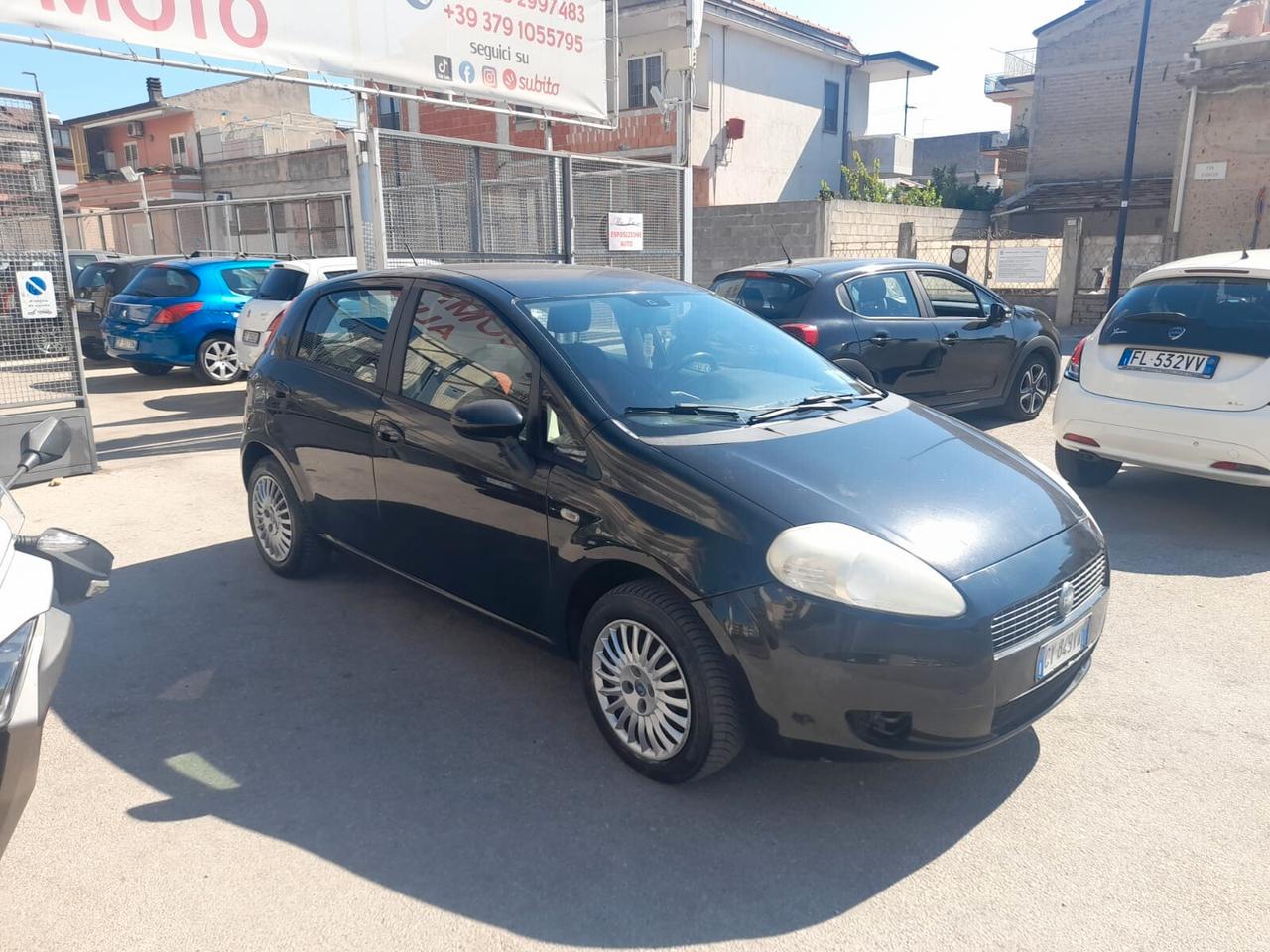 Fiat Grande Punto 1.4cc benzina 12 mesi garanzia-2005