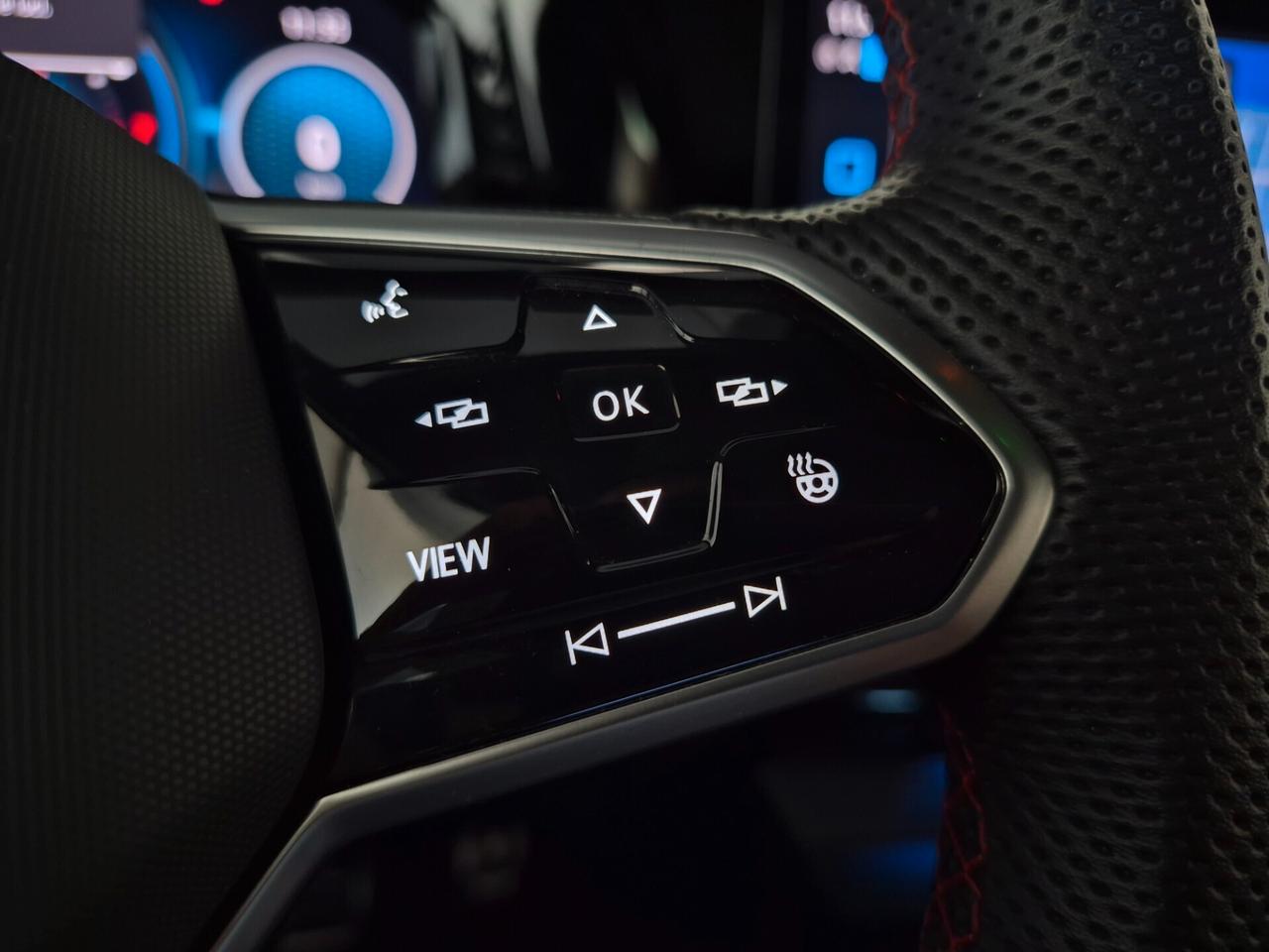 Volkswagen Golf GTI 5 PORTE LED NAVI CARPLAY C.18 NERI AUTO UFFICIALE VW 1 PROPRIETARIO