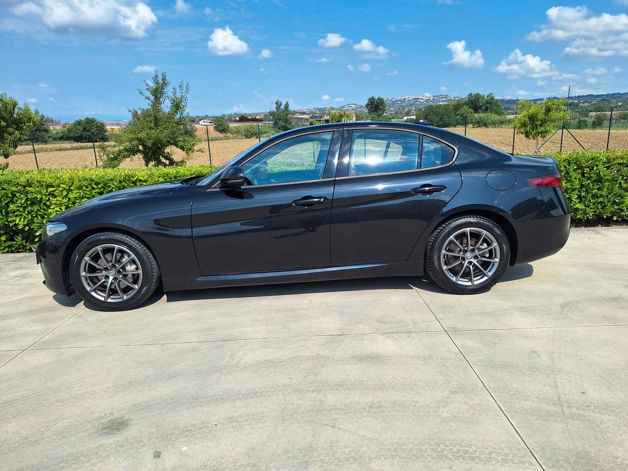 Alfa Romeo Giulia 2.2 Turbodiesel 136 CV AT8 Business