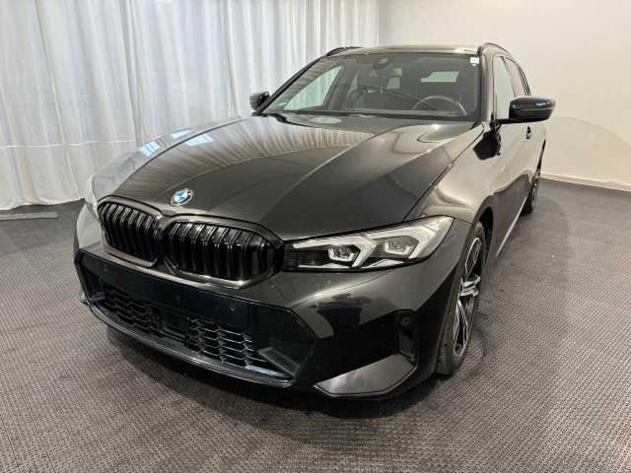 BMW 320 Touring mhev 48V xdrive Msport auto