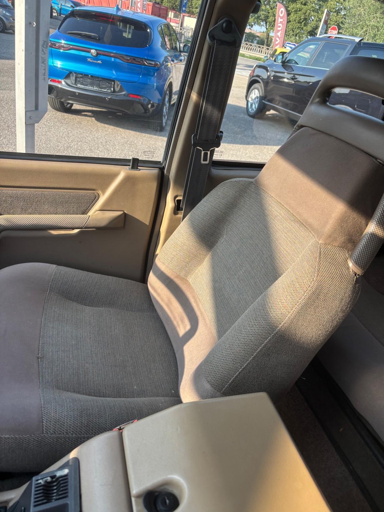 Land Rover Discovery 2.5 Tdi 3 porte Sport