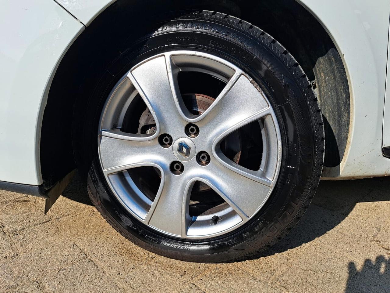 Renault Clio 1.5 dCi / 66KW / 90CV / OK NEOPATENTATI