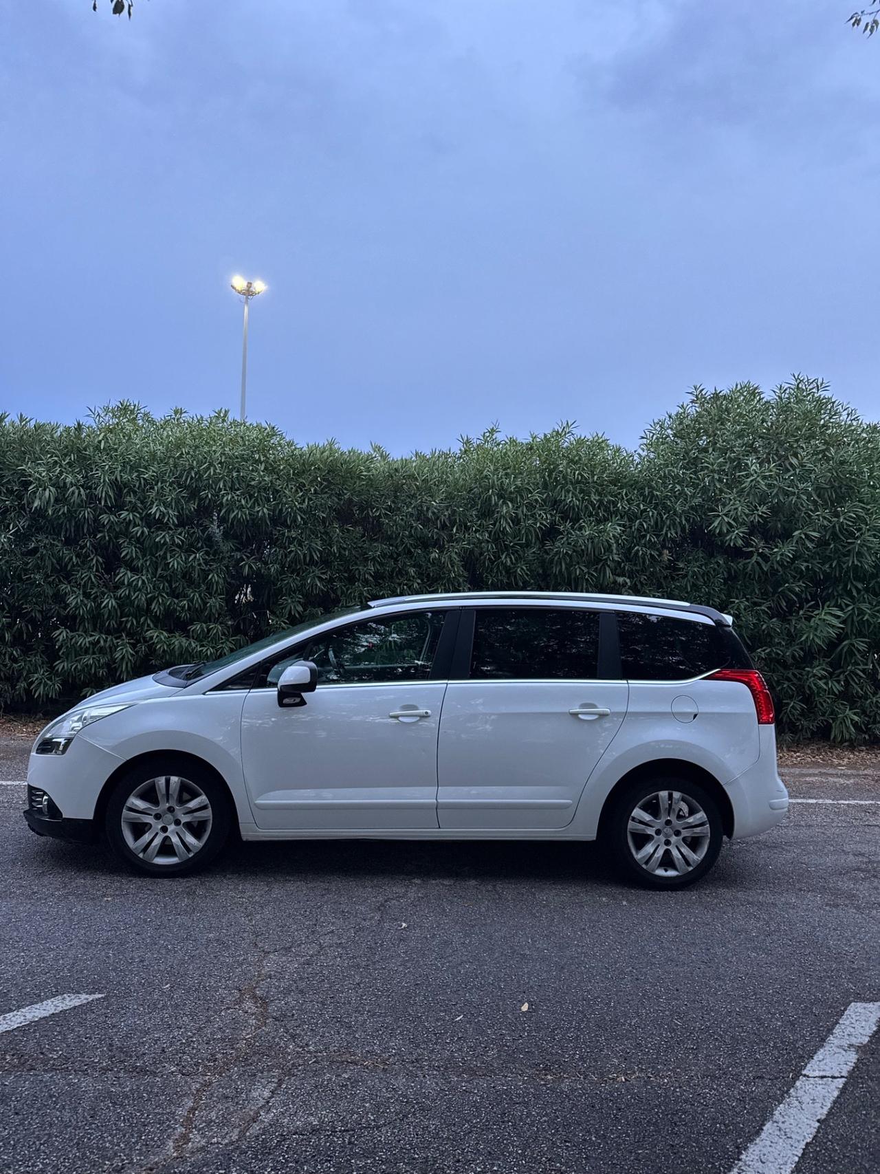 Peugeot 5008 2.0 HDi 163CV aut. Active