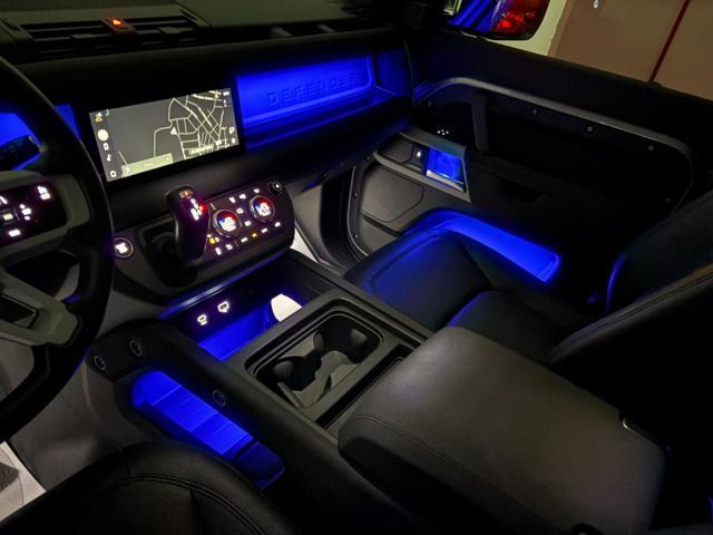 LAND ROVER Defender 110 3.0D I6 200 CV AWD Auto SE 7 POSTI