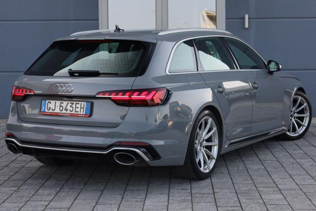 AUDI RS4 Avant