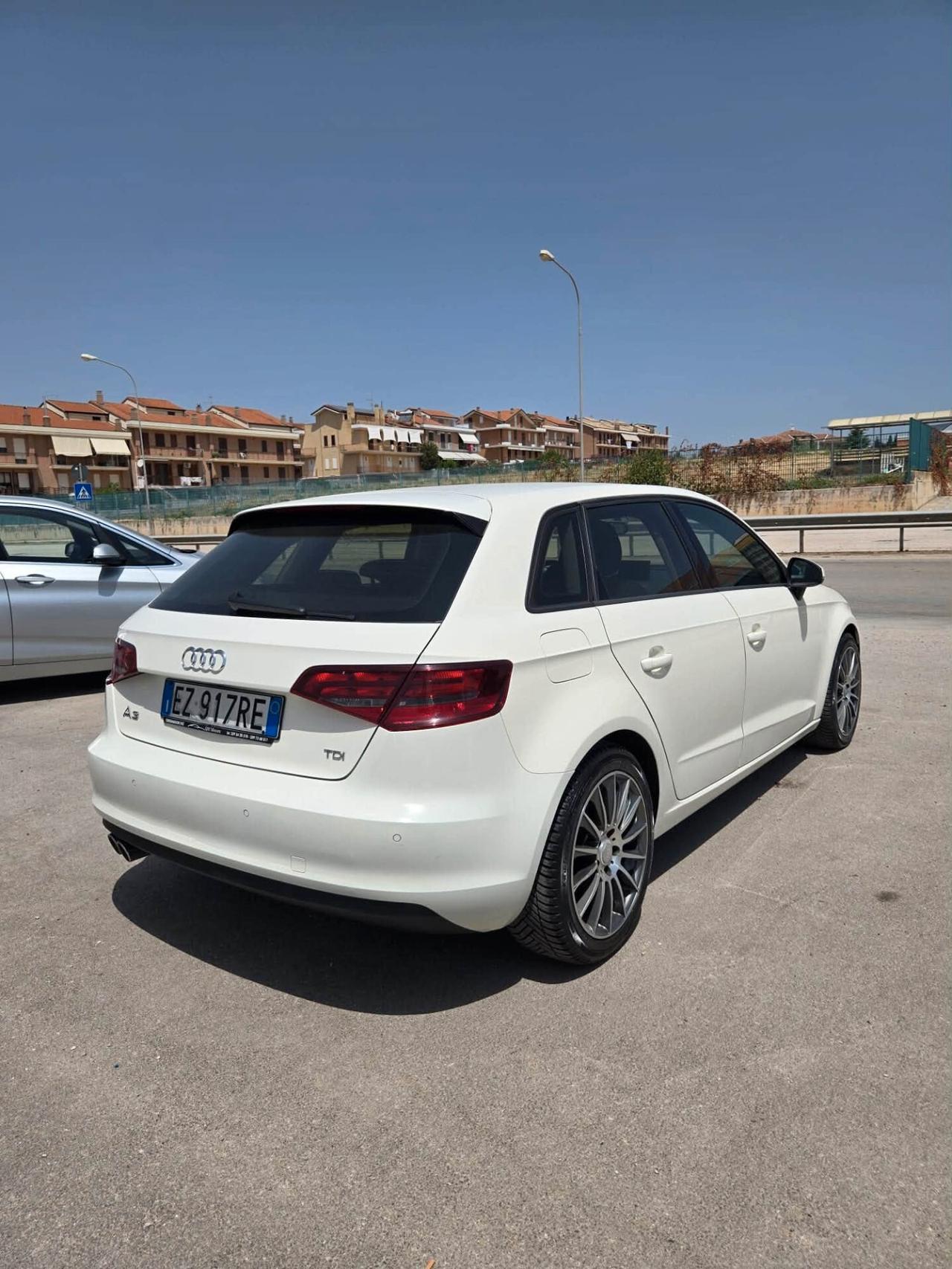 Audi A3 2.0 TDI 150 CV clean diesel Ambition