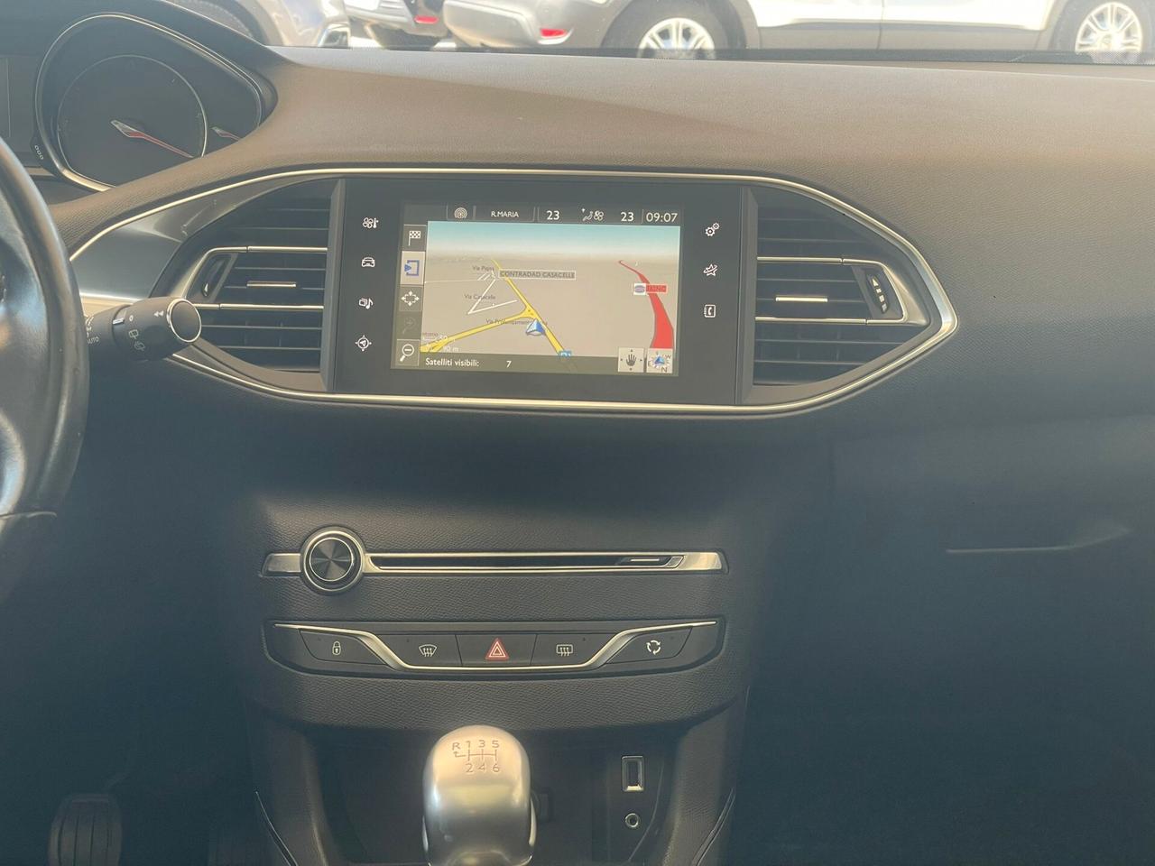 Peugeot 308 BlueHDi 120 S&S Allure