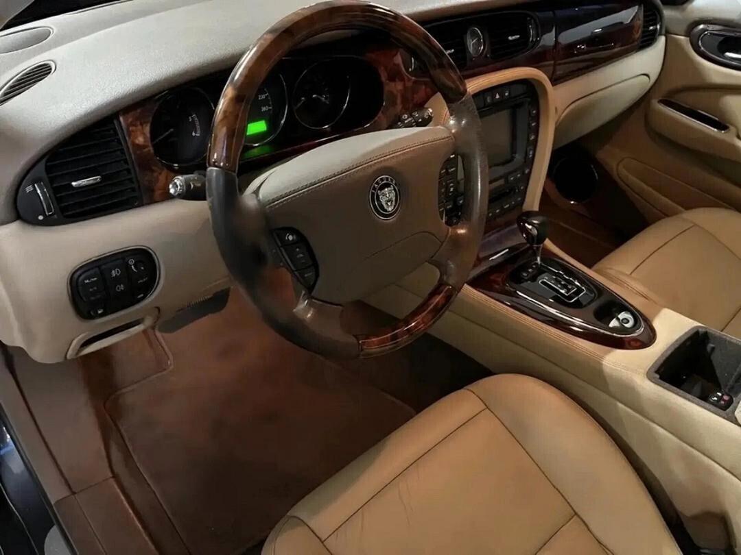 Jaguar XJ 2.7 D V6 cat LWB Sovereign PERFETTA