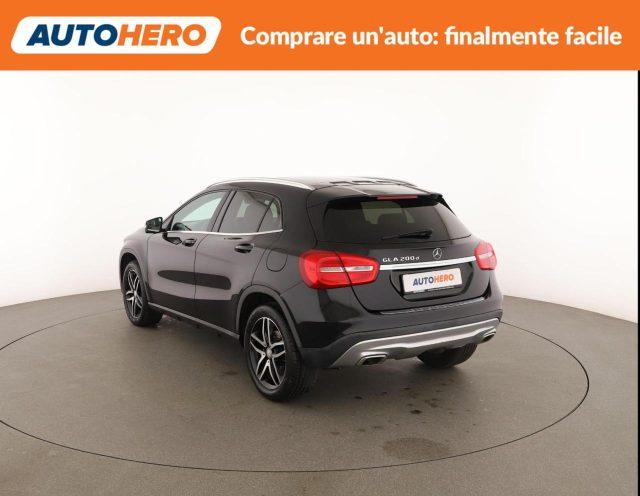 MERCEDES-BENZ GLA 200 d Automatic Sport