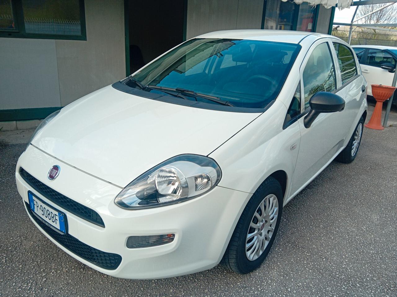 Fiat Punto 1.3 MJT II S&S 95 CV 5 porte Street