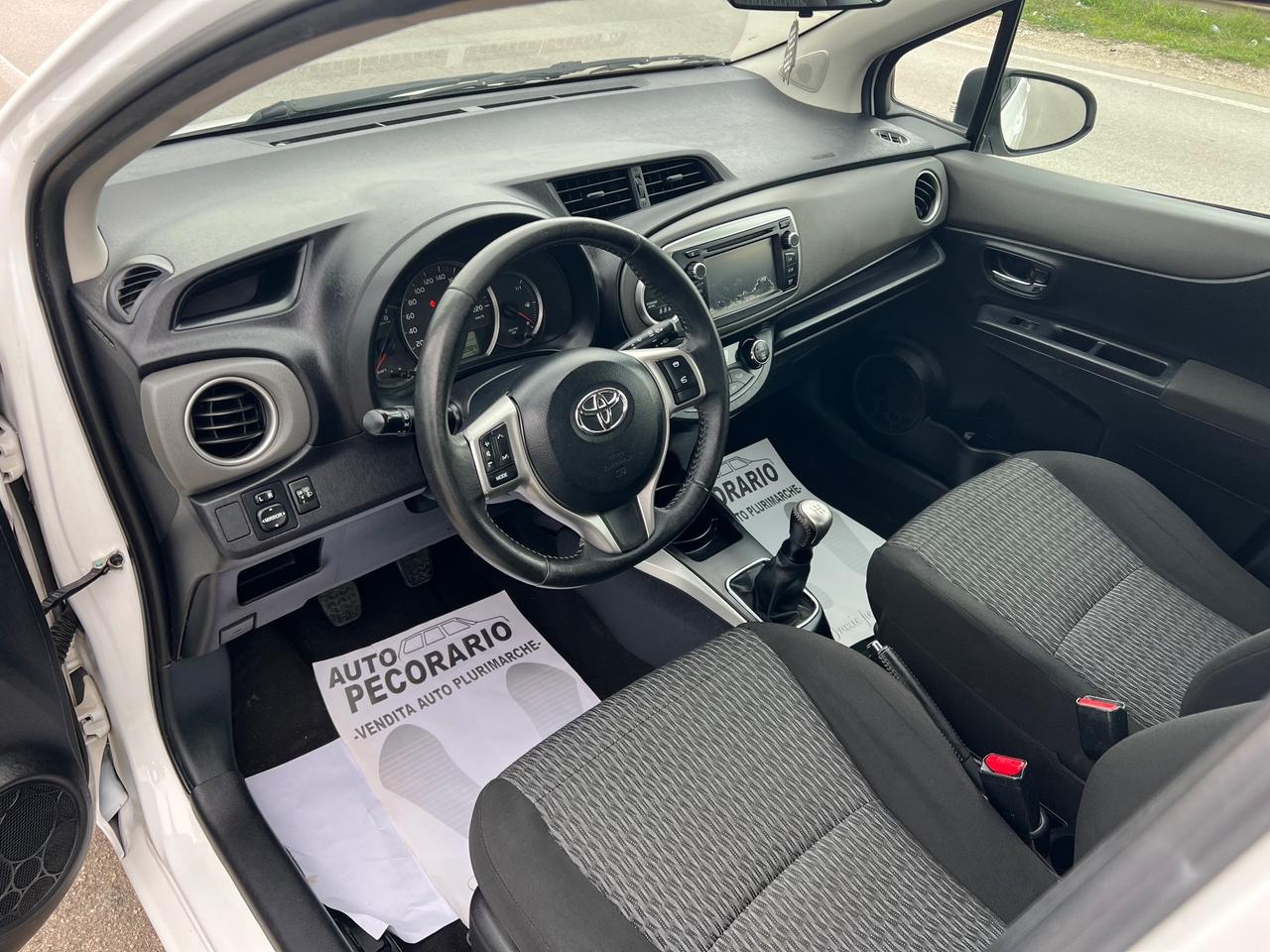 Toyota Yaris 1.0 5 porte Lounge