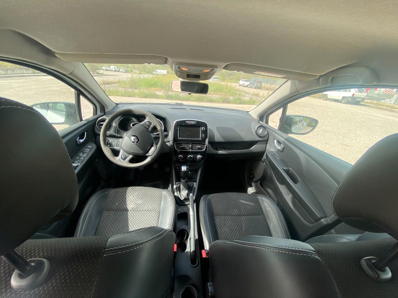 Renault Clio dCi 8V 75 CV 5 porte Moschino Zen