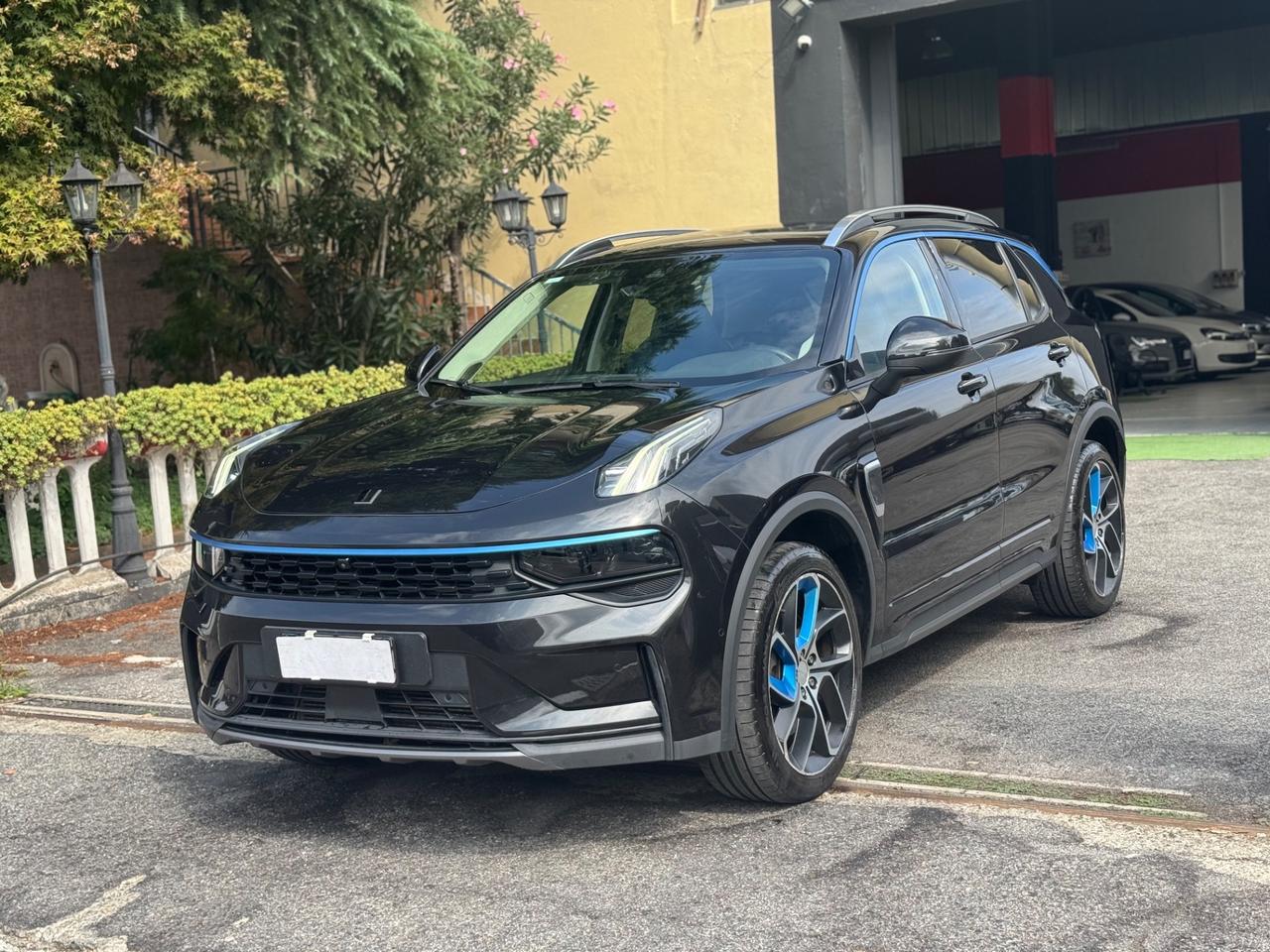 Lynk&co 01 PHEV (192 kw)