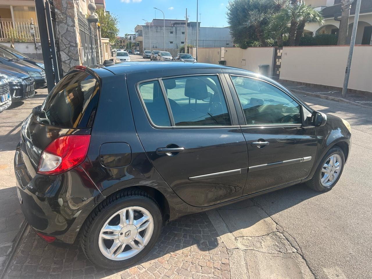 Renault Clio 1.2 16V 5 porte GPL Dynamique