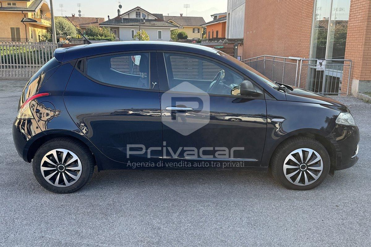 LANCIA Ypsilon 1.2 69 CV 5 porte Silver