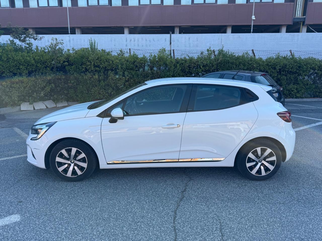 Renault Clio Full Hybrid E-Tech 140 CV 5 porte Business