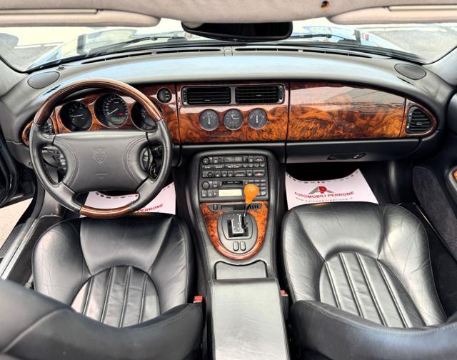 JAGUAR XK8 4.0i V8 Convertibile