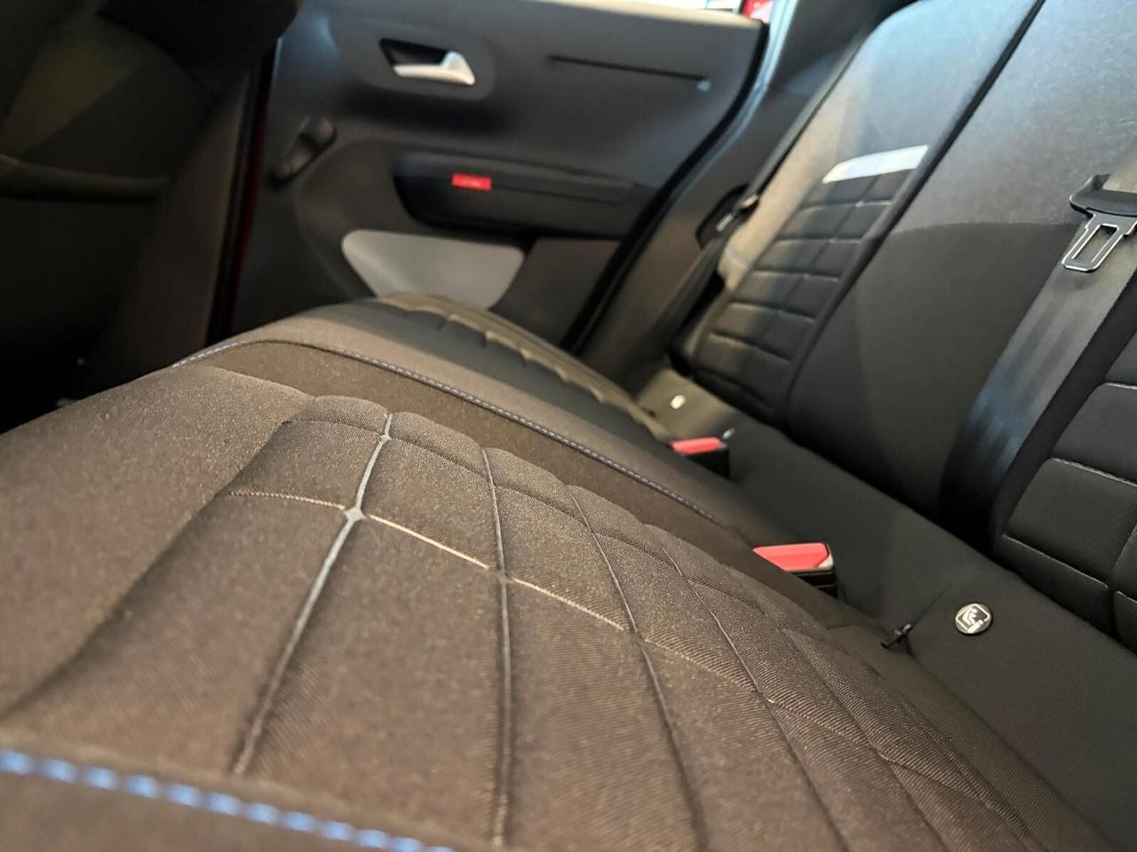 Citroen C3 PLUS Turbo 100 6mt KM 0