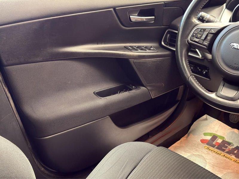 Jaguar XE JAGUAR XE 2.0 D 180cv 6m - PURE BUSINESS EDITION -