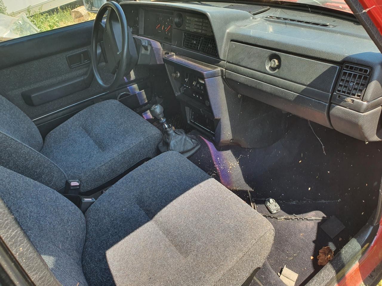 VOLVO POLAR 2.0i SW 240-245