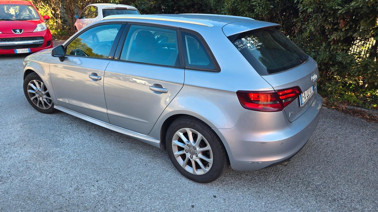 Audi A3 SPB 1.6 TDI ultra Attraction