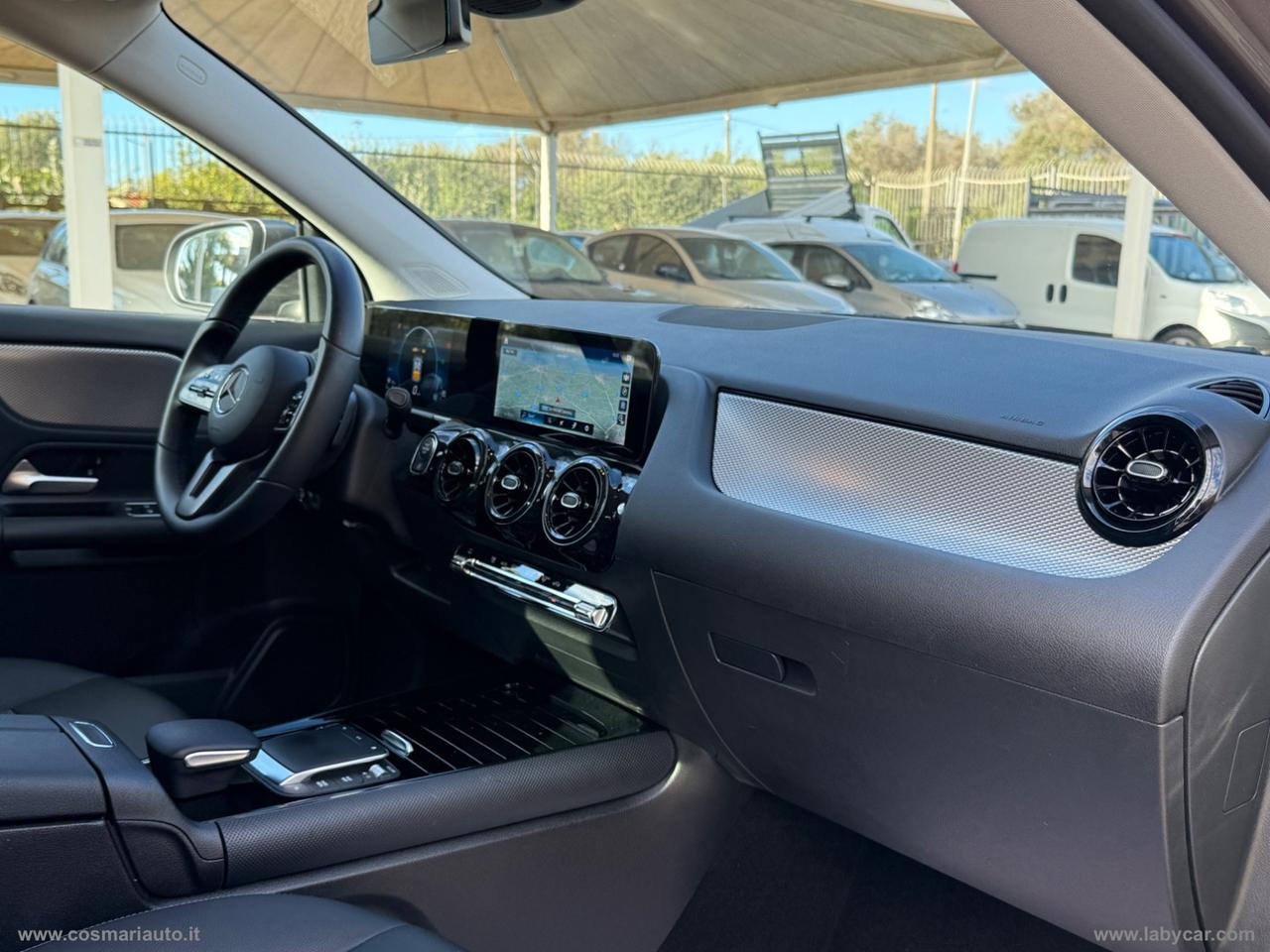 MERCEDES-BENZ GLA 200 d Automatic Business
