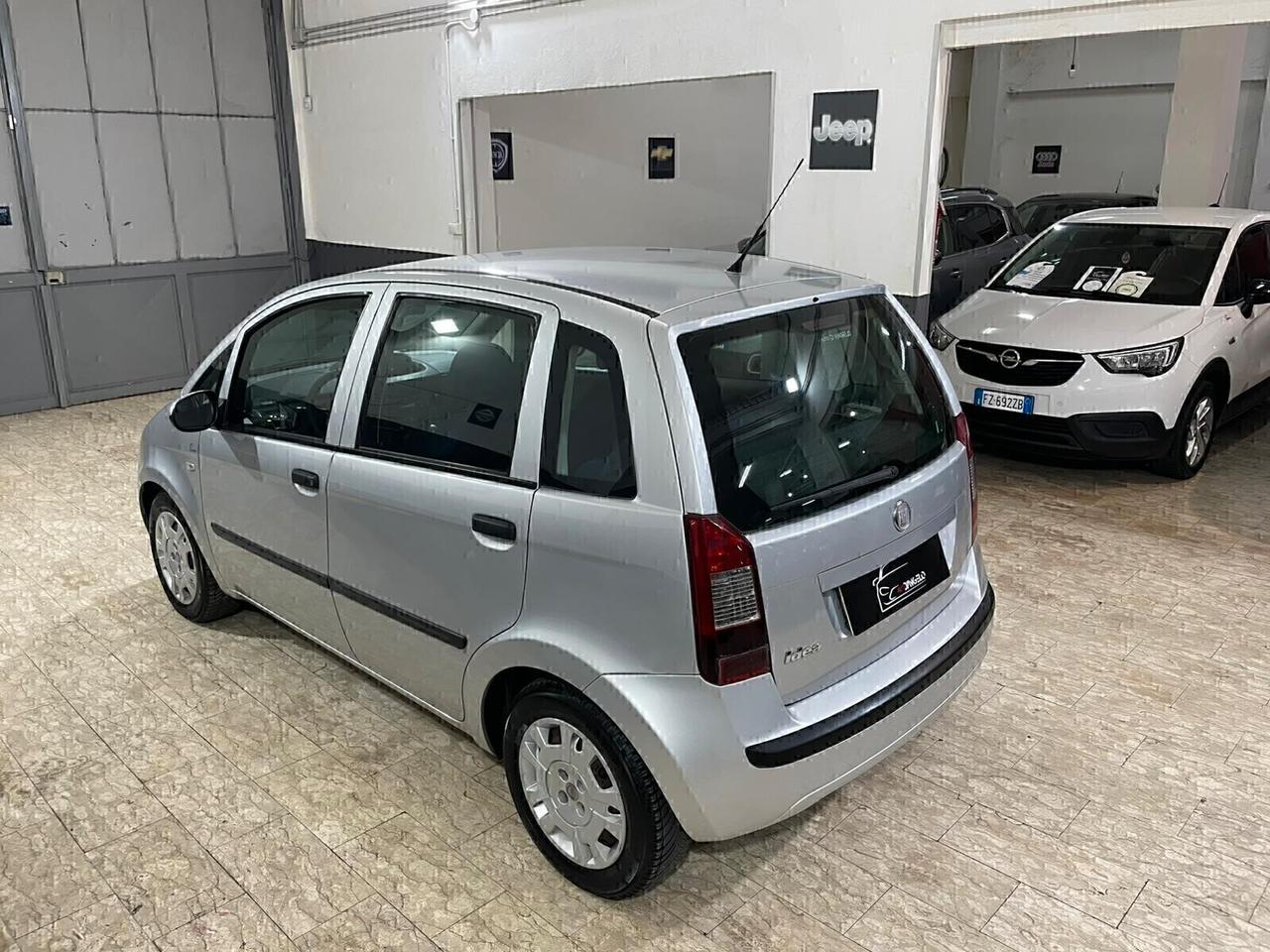 Fiat Idea 1.4 16V S&S Emotion