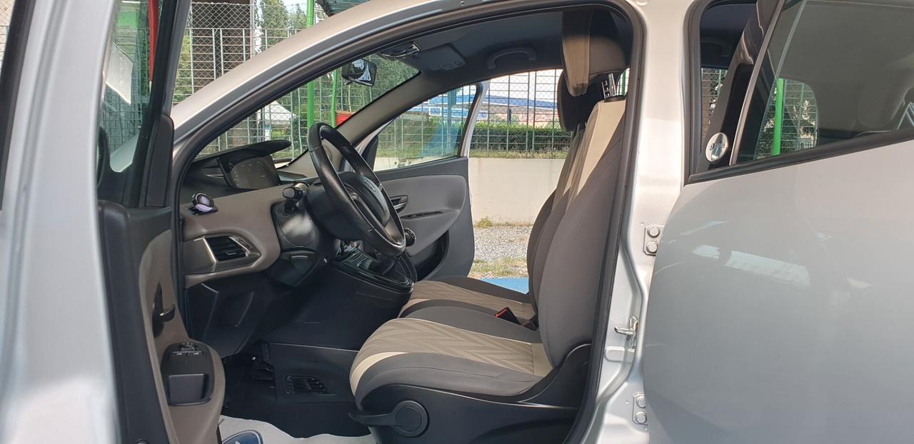LANCIA YPSILON 1.2 BENZINA G.P.L DI CASA 76MILA KM EURO 6