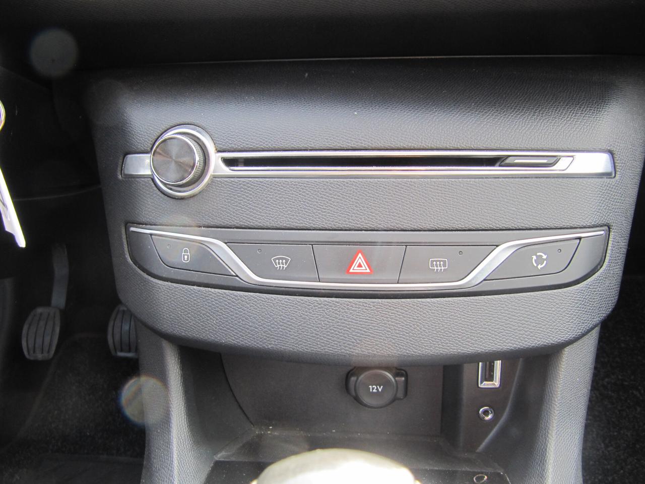 Peugeot 308 BlueHDi 100 S&S Active