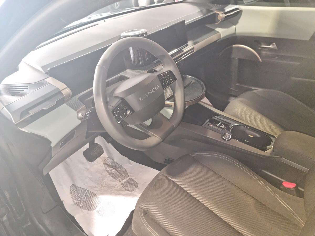 Lancia Ypsilon 1.2 Hybrid AUTOMATICA AZIENDALE