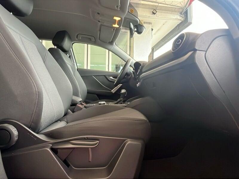 Audi Q2 2.0 30 TDI BUSINESS S TRONIC