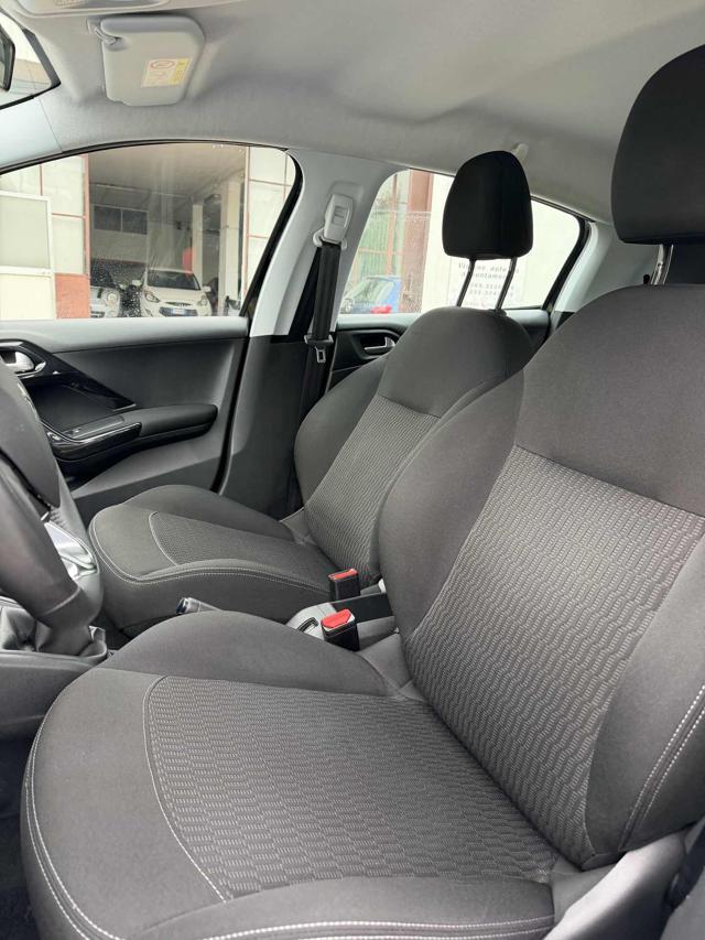 PEUGEOT 208 1° serie PureTech 82 Stop&Start 5 porte Allure