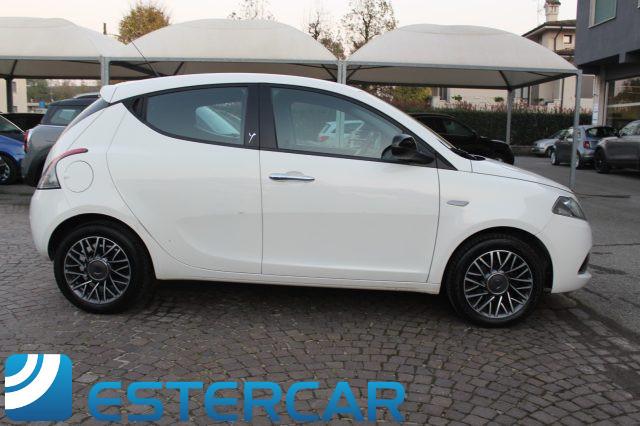 LANCIA Ypsilon 1.2 69CV 5 porte Gold NEOPATENTATI