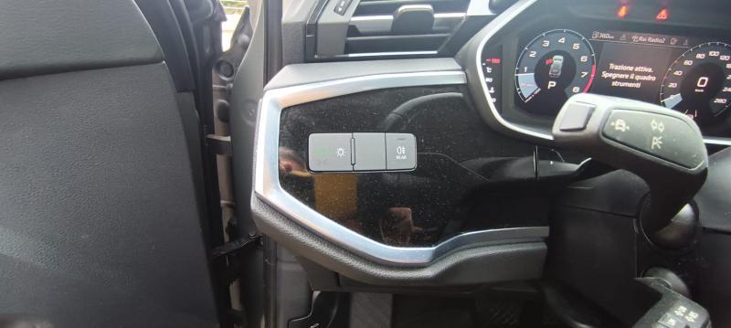 Audi Q3 35 1.5 tfsi mhev Business s-tronic