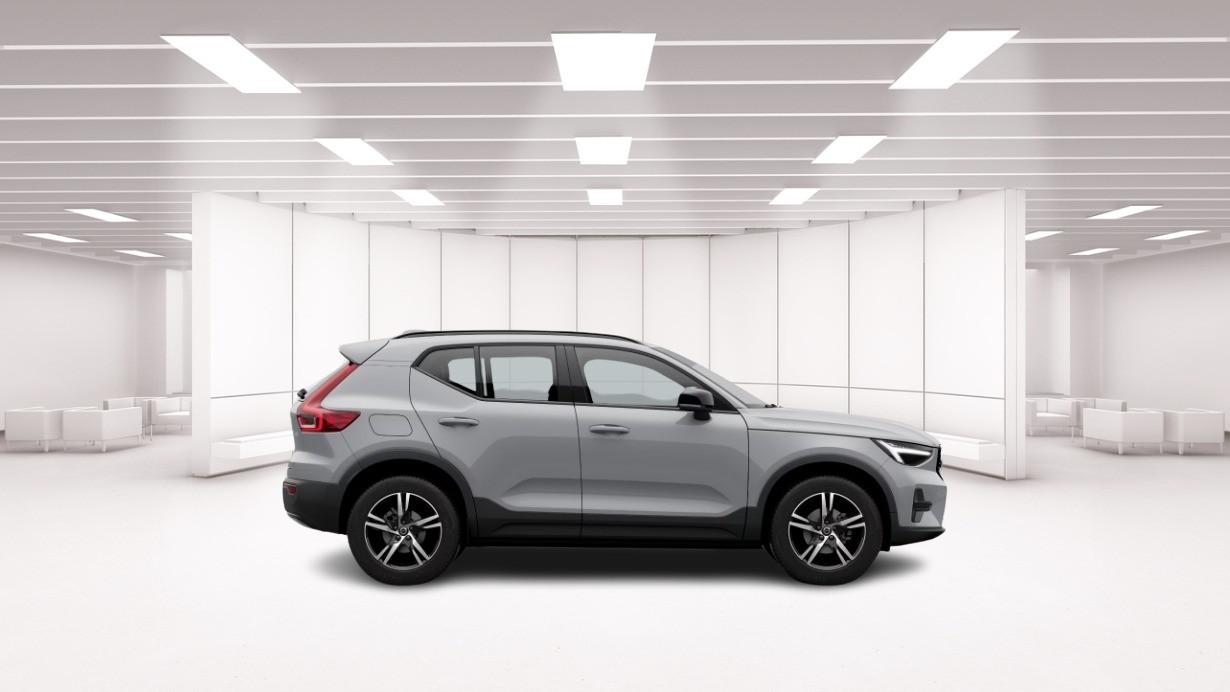 VOLVO Xc40 B3 Mild Hybrid Automatico Ultra Dark