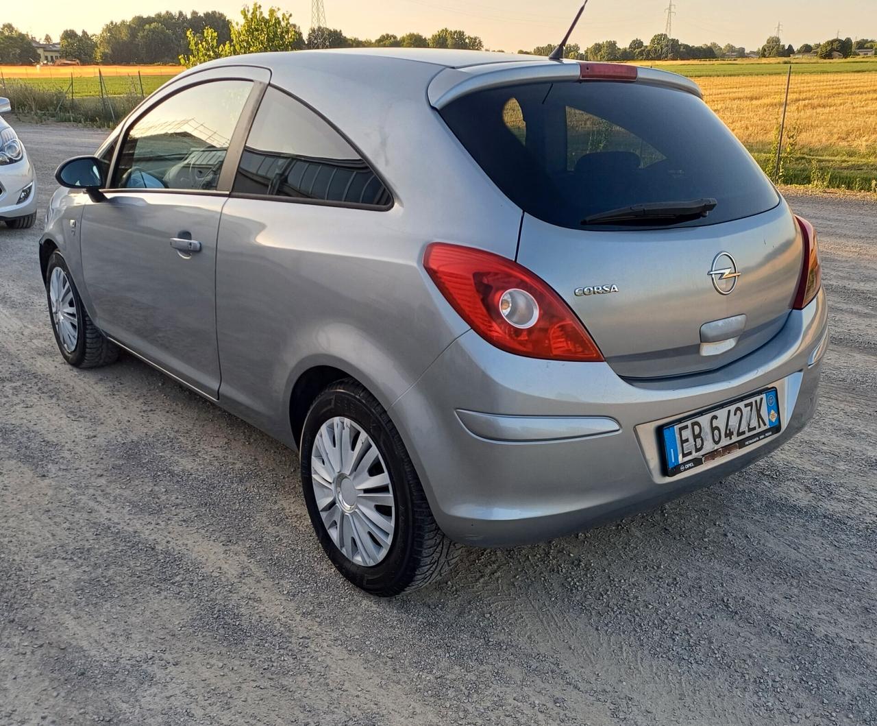 Opel Corsa 1.2 Benzina 3 porte Sport