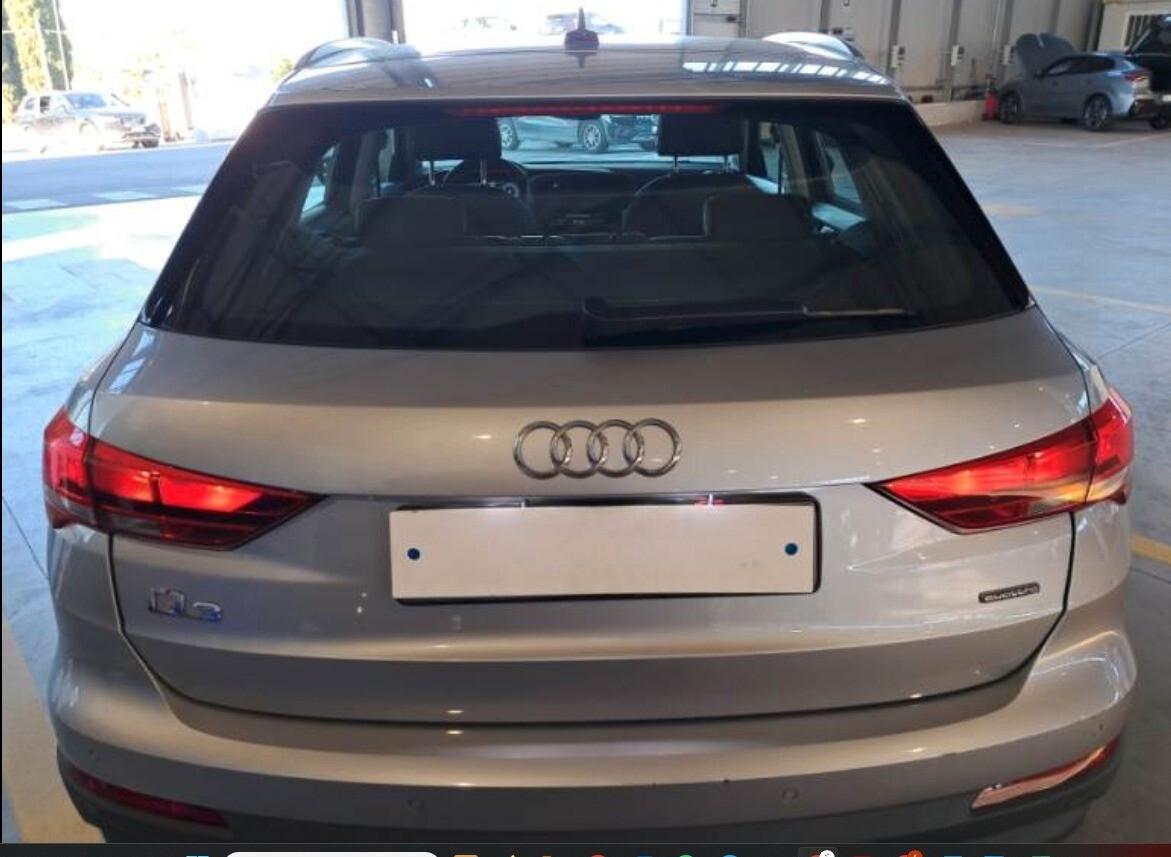 Audi Q3 35 TDI quattro S tronic Business