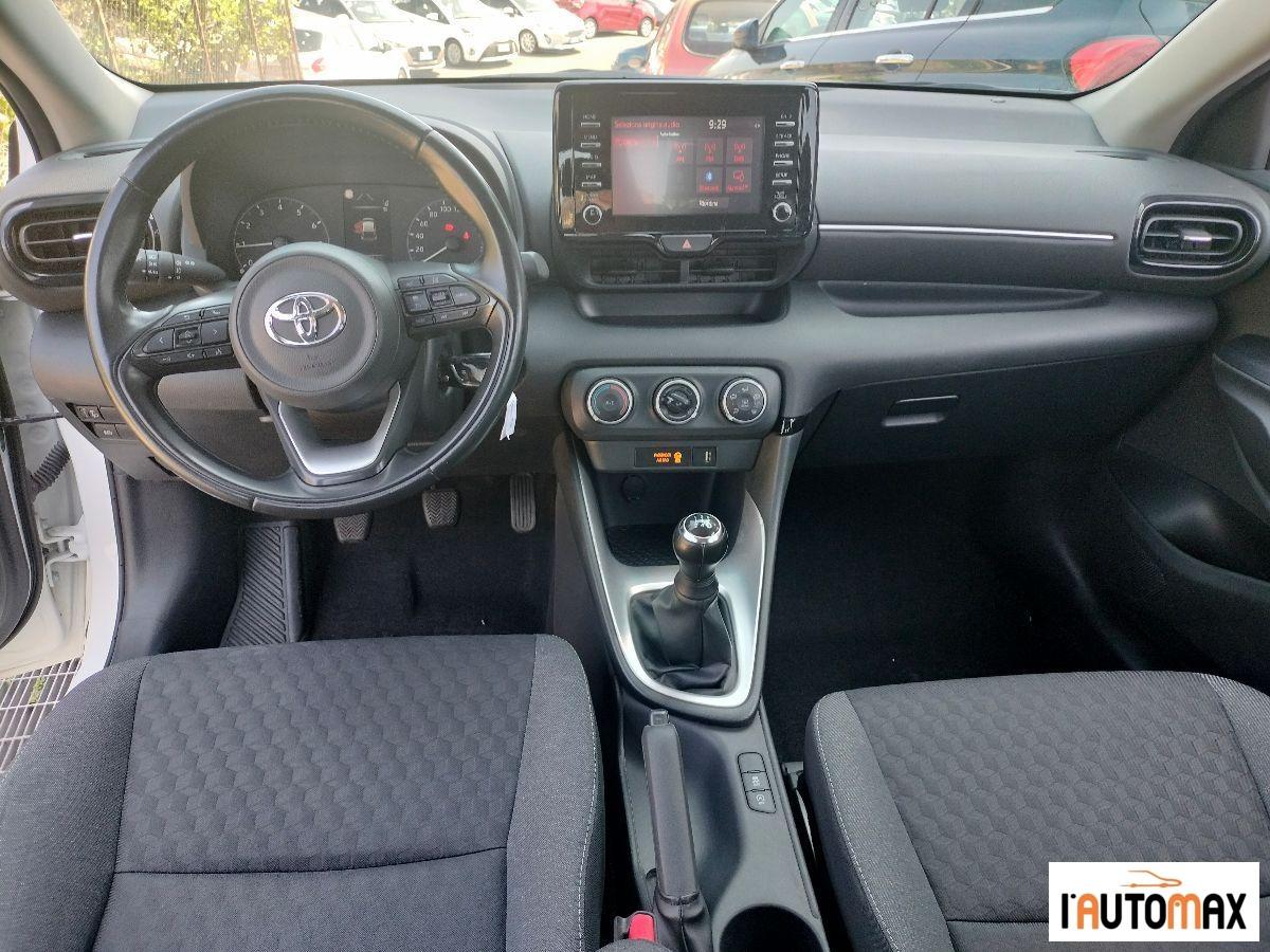 TOYOTA - Yaris 1.0 Business