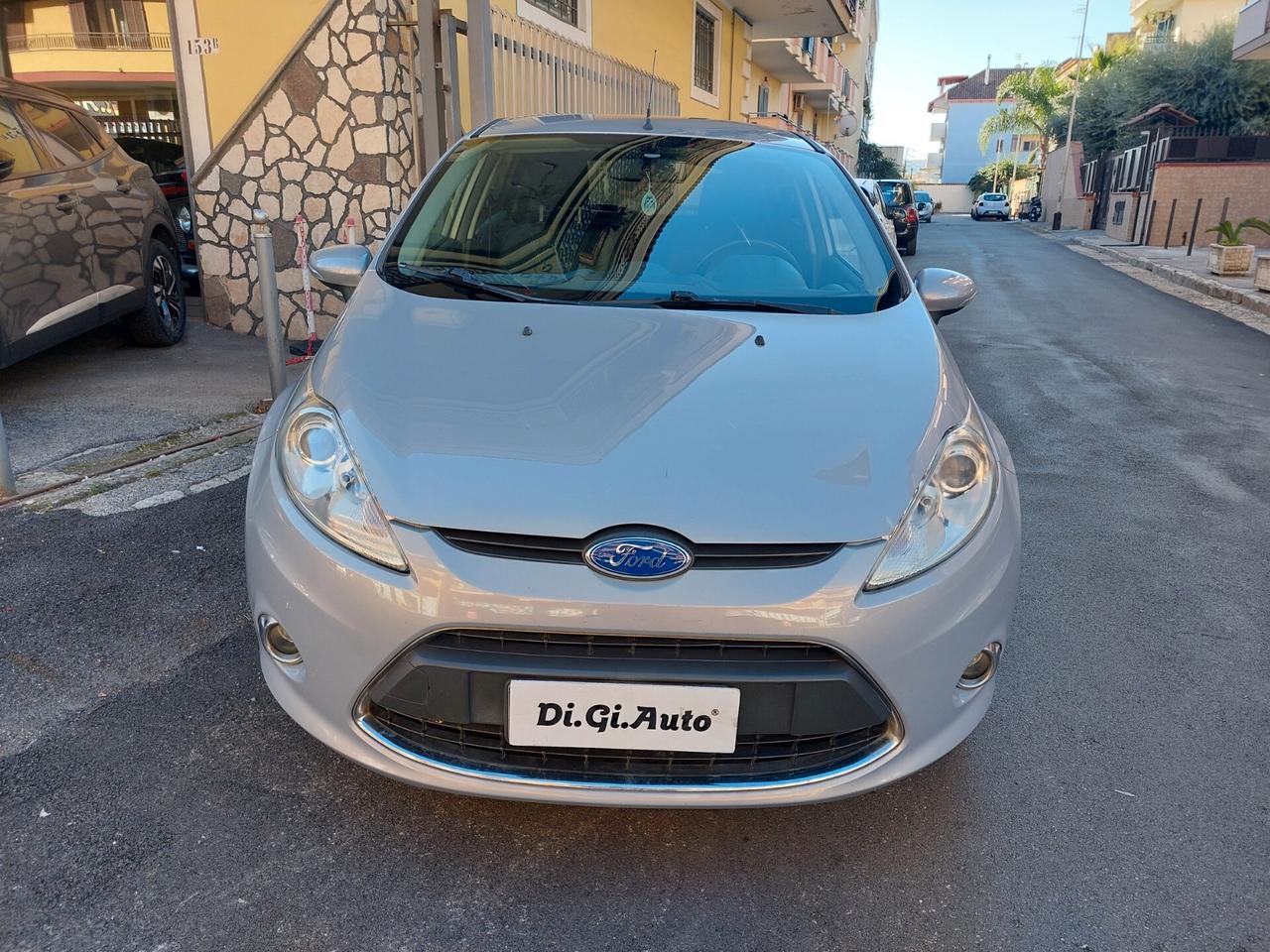 Ford Fiesta 1.4 TDCi 5p. Titanium