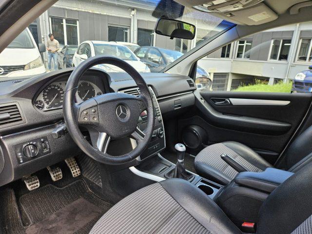 MERCEDES-BENZ B 180 CDI Sport