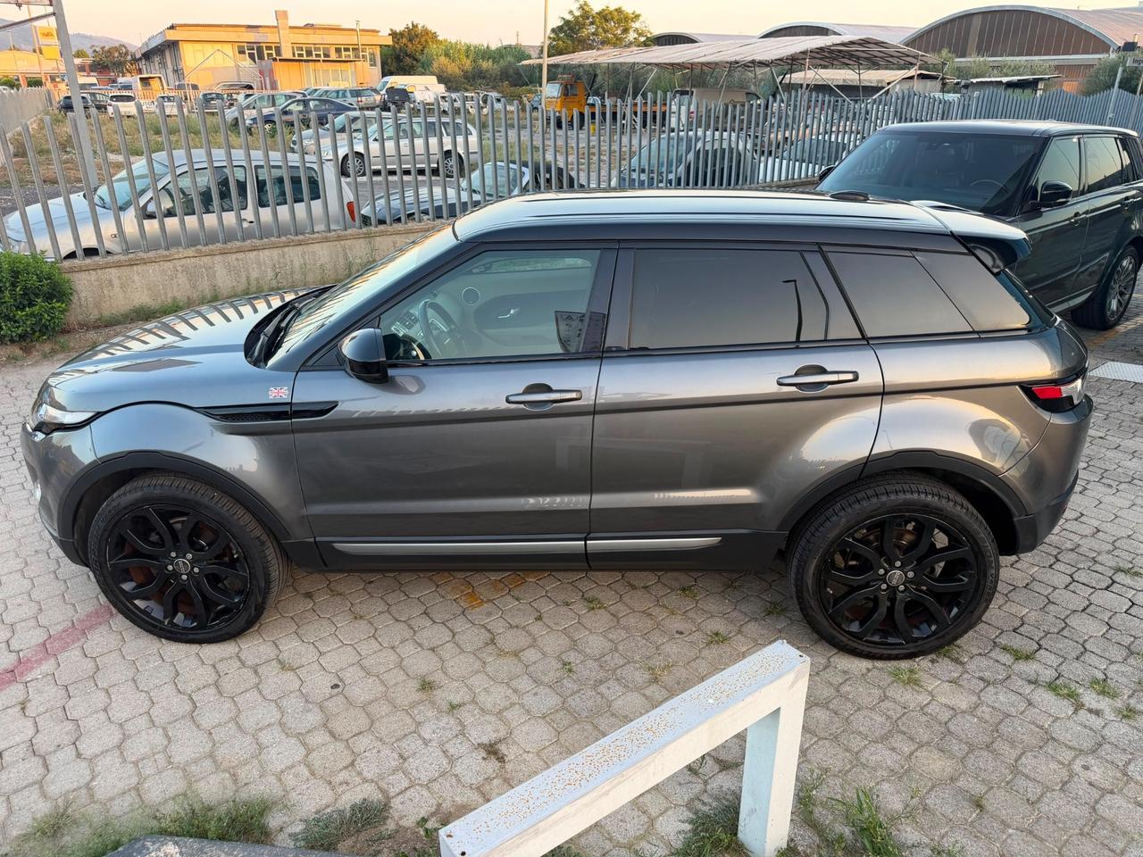 Land Rover Range Evoque 2.2 TD4 5p. Dynamic