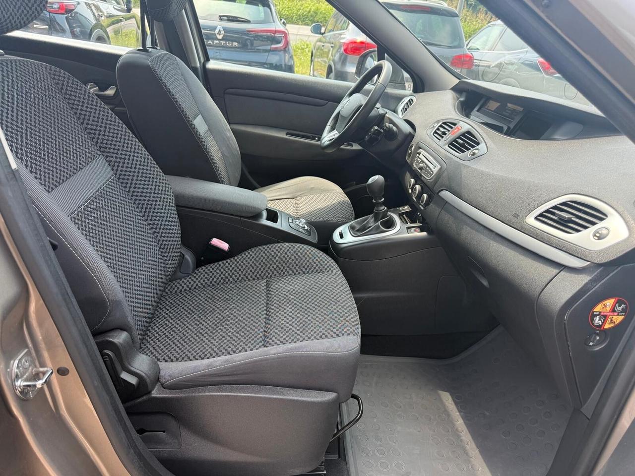 Renault Scenic Scénic X-Mod 1.5 dCi 110CV Luxe