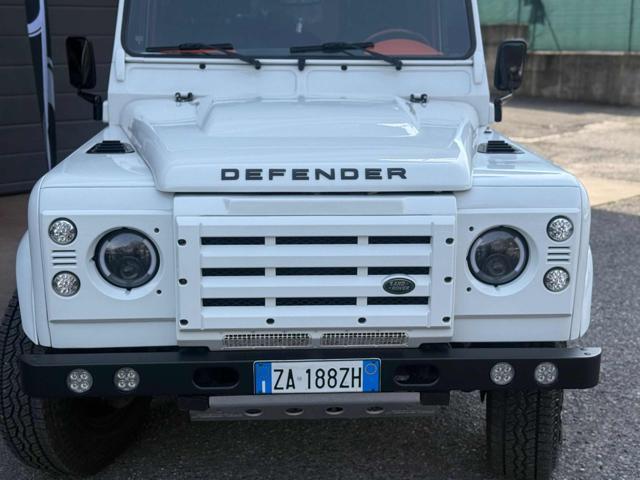 LAND ROVER Defender 2.2 TD4 Hard Top N1