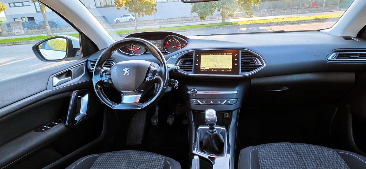 Peugeot 308 BlueHDi 120 S&S SW Business
