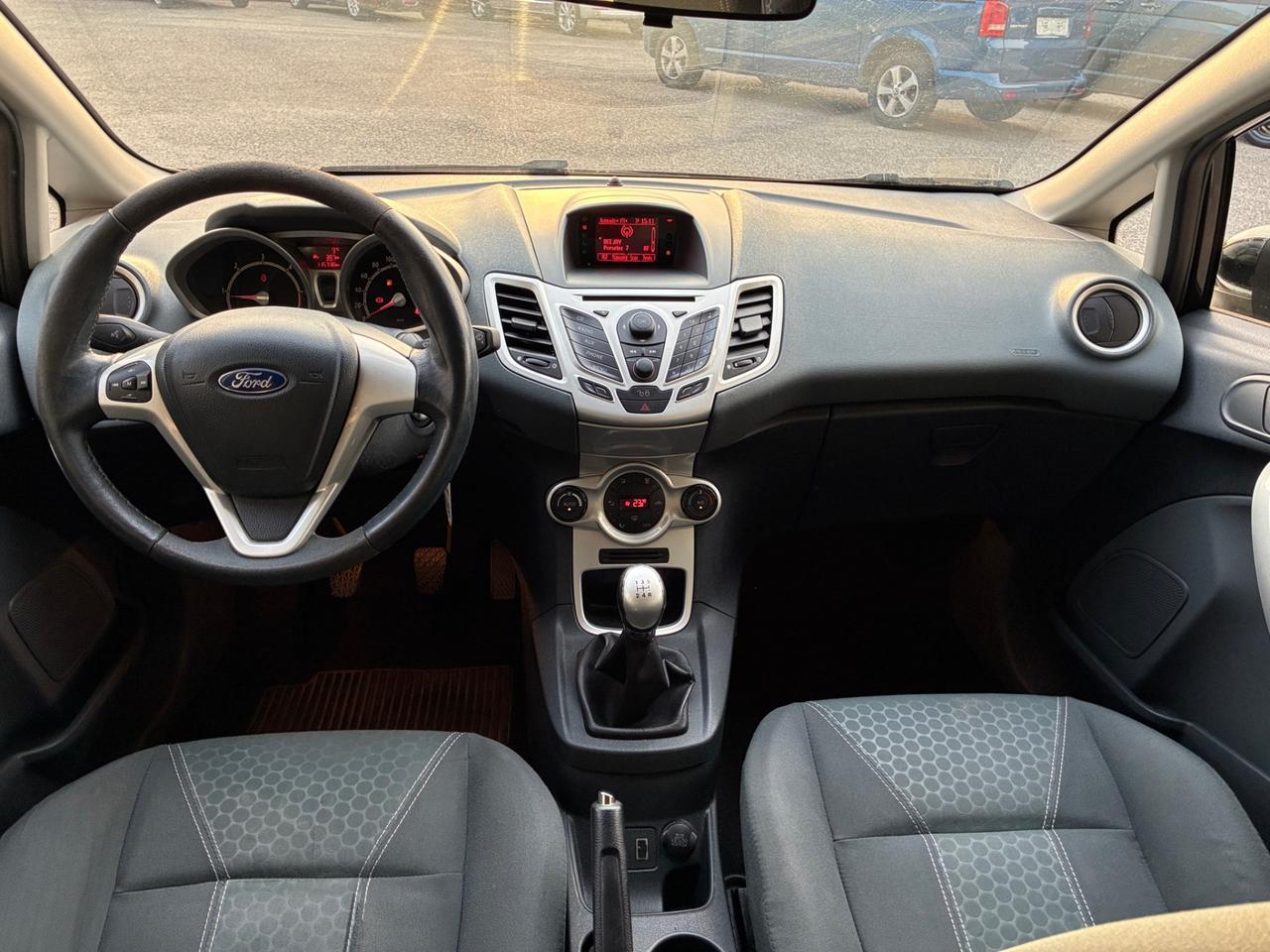 Ford Fiesta 1.4 TDCi Titanium - 5 porte