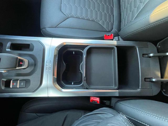 EMC 212 2.0 TGDI 8AT 4WD Officer