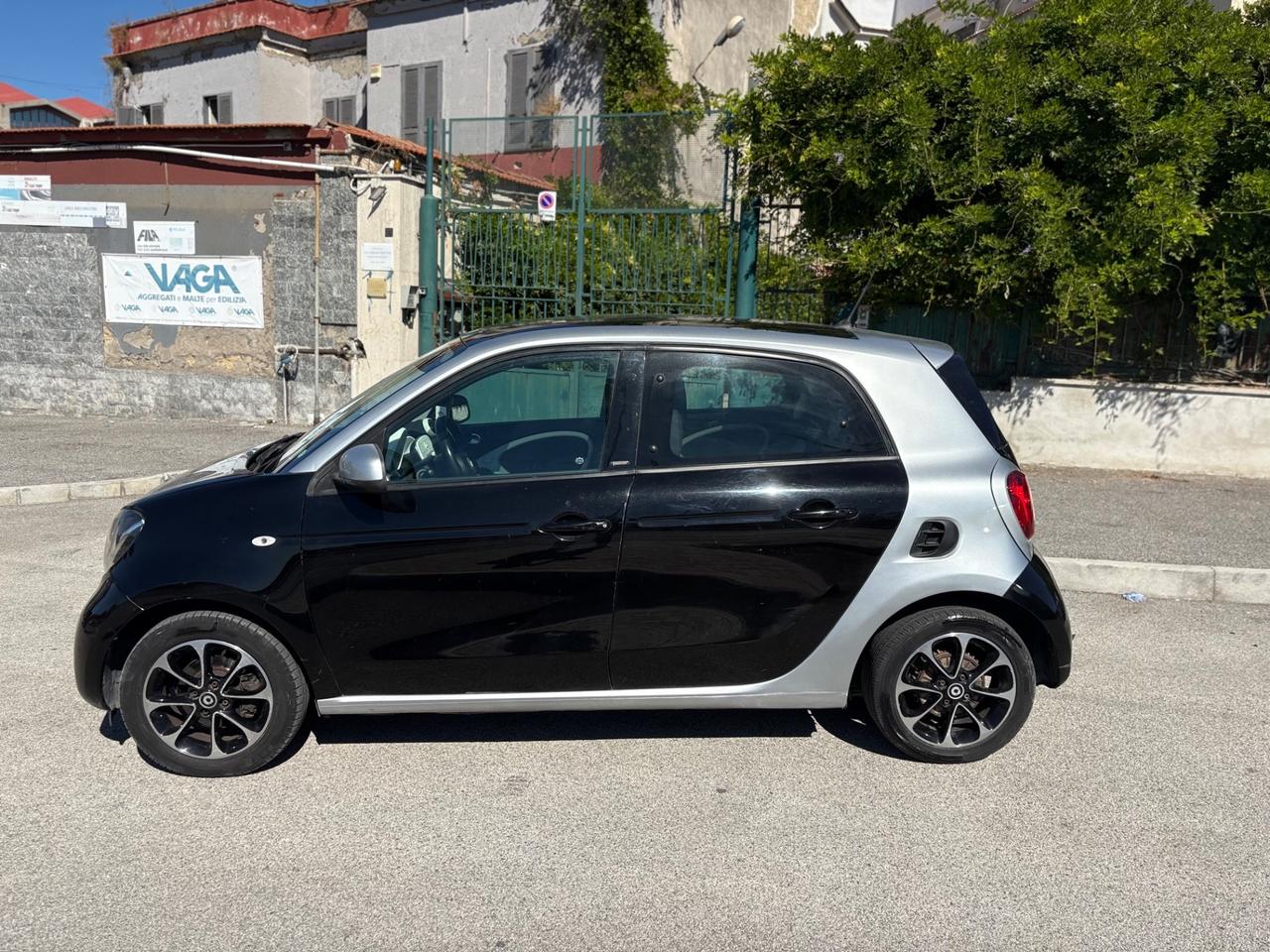 Smart Forfour 1.0 Full Optional 70cv GPL