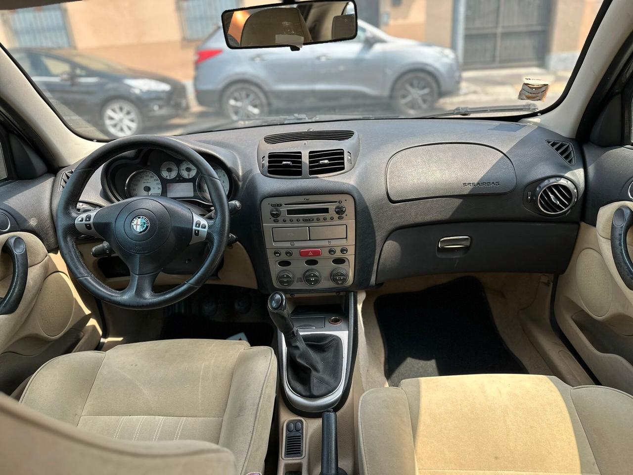 Alfa Romeo 147 1.6 16V TS (105) 5 porte Black Line