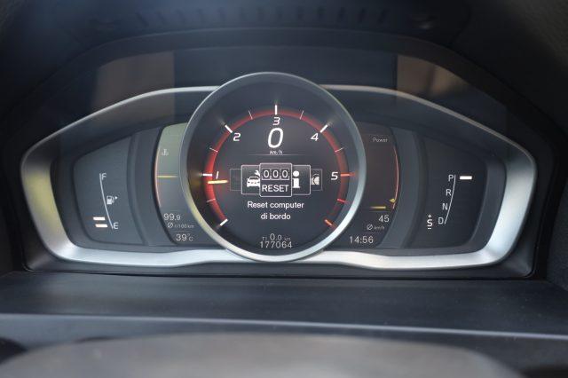 VOLVO V60 D2 Geartronic Automatica Navi Tel USB LED Cockpit