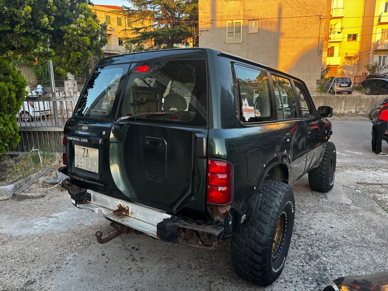 Nissan Patrol GR 3.0 M57 GANCIO TRAINO 7 posti